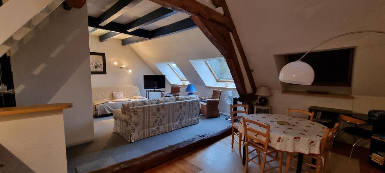 Hebergement-Luxeuil-Les-Bains Exteriör bild