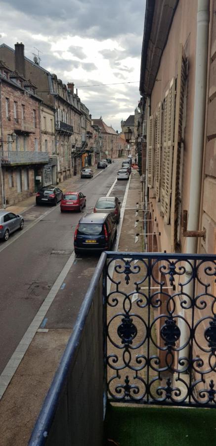 Hebergement-Luxeuil-Les-Bains Exteriör bild