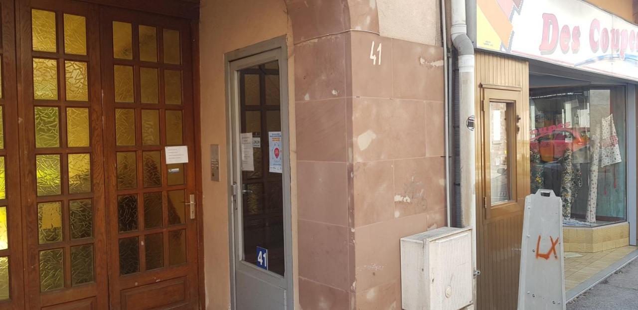 Hebergement-Luxeuil-Les-Bains Exteriör bild