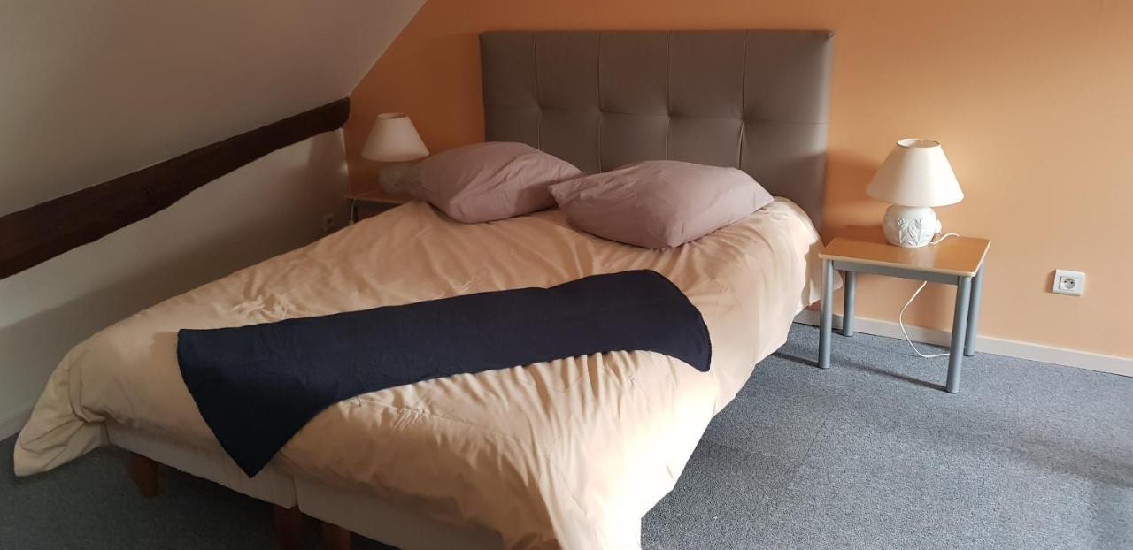 Hebergement-Luxeuil-Les-Bains Exteriör bild